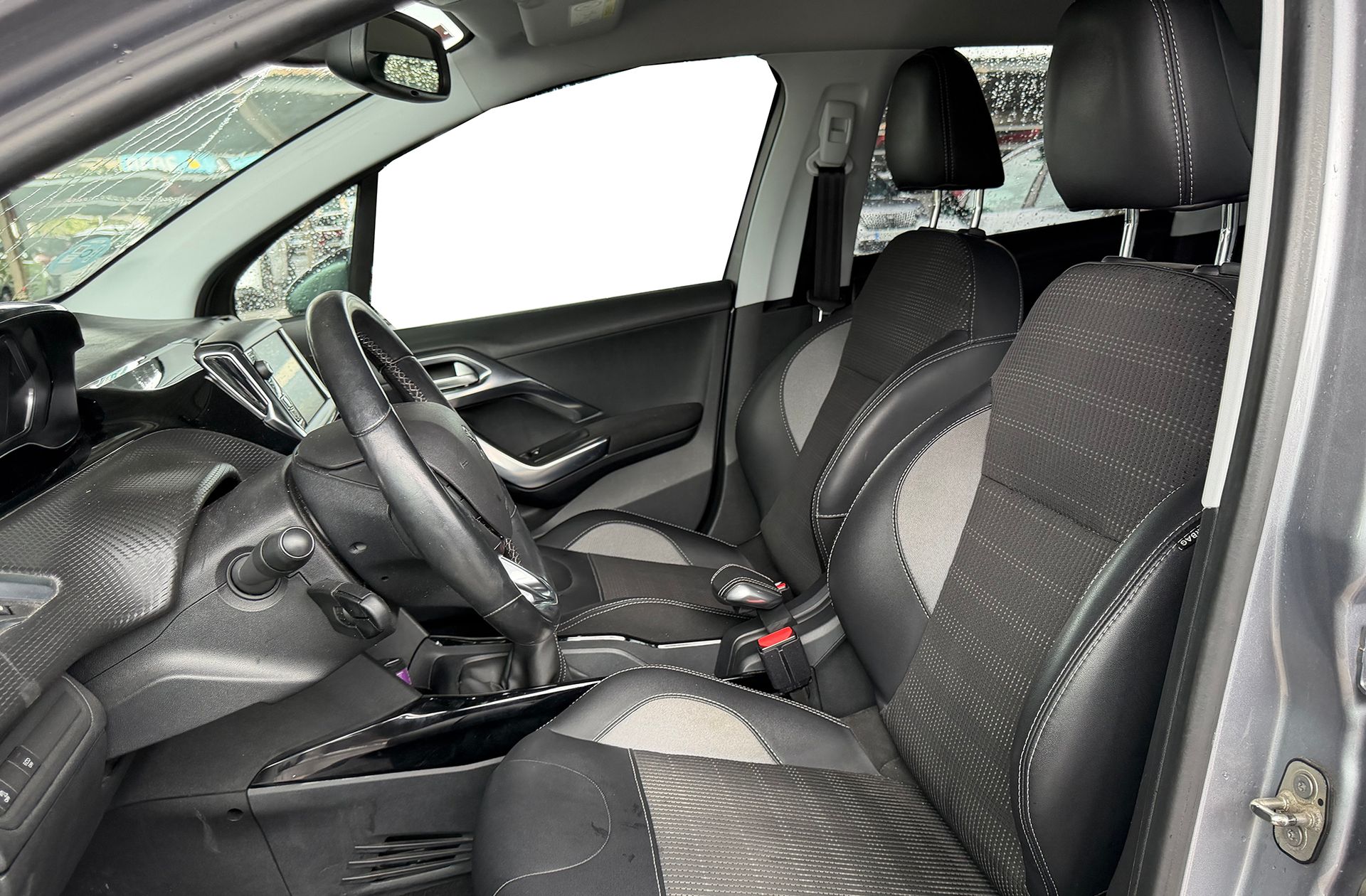 Peugeot 2008 BlueHDi 100 Allure - foto 9