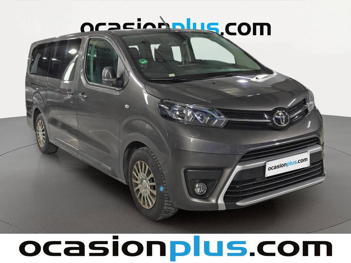 Foto delantera Toyota Proace Verso Toyota Proace Verso 1.5D Shuttle VX L2 (120 CV) 9 Plazas derecha