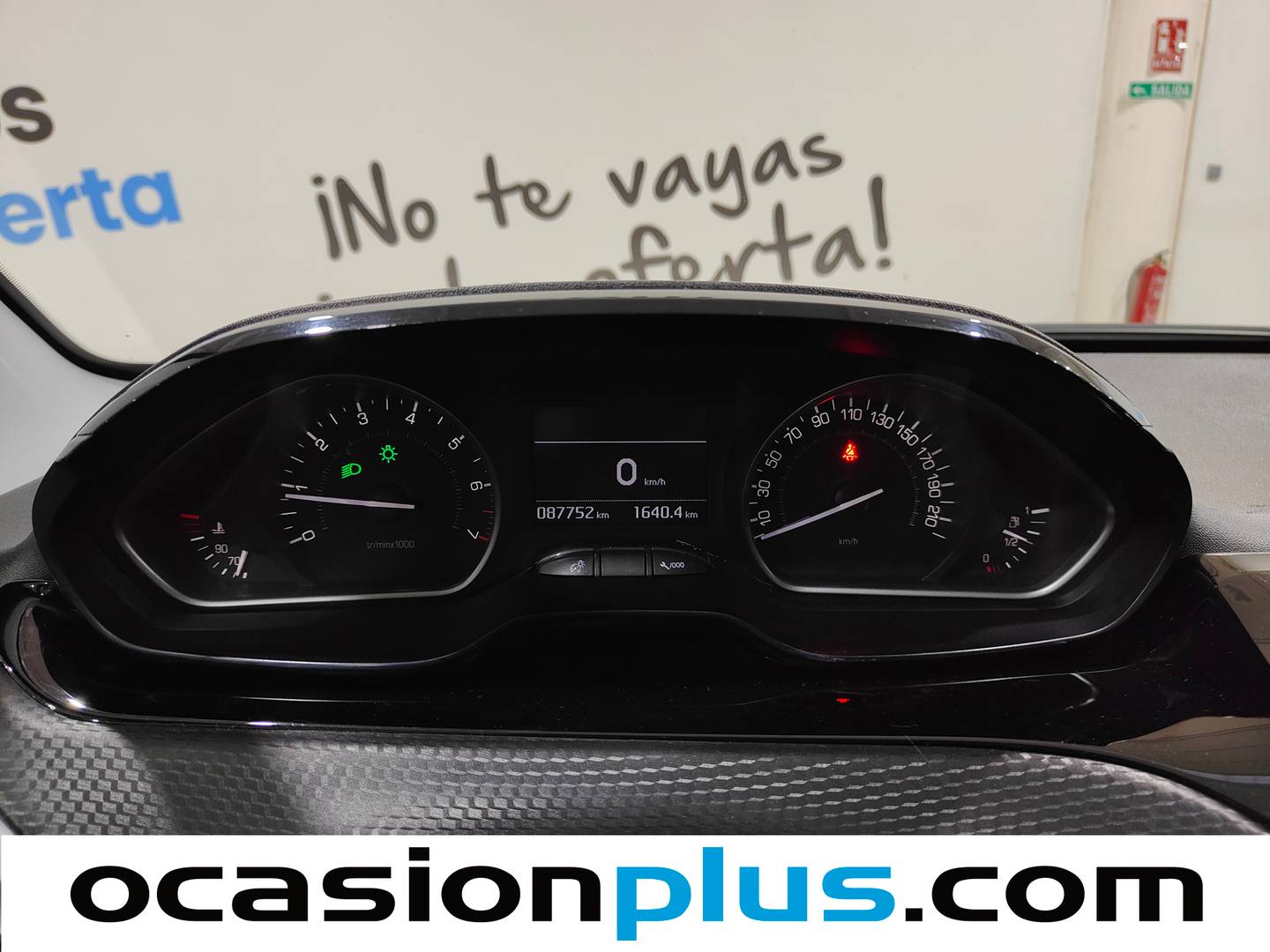 Foto Peugeot 208 Peugeot 208 PureTech 110 S&S Tech Edition 81 kW (110 CV)