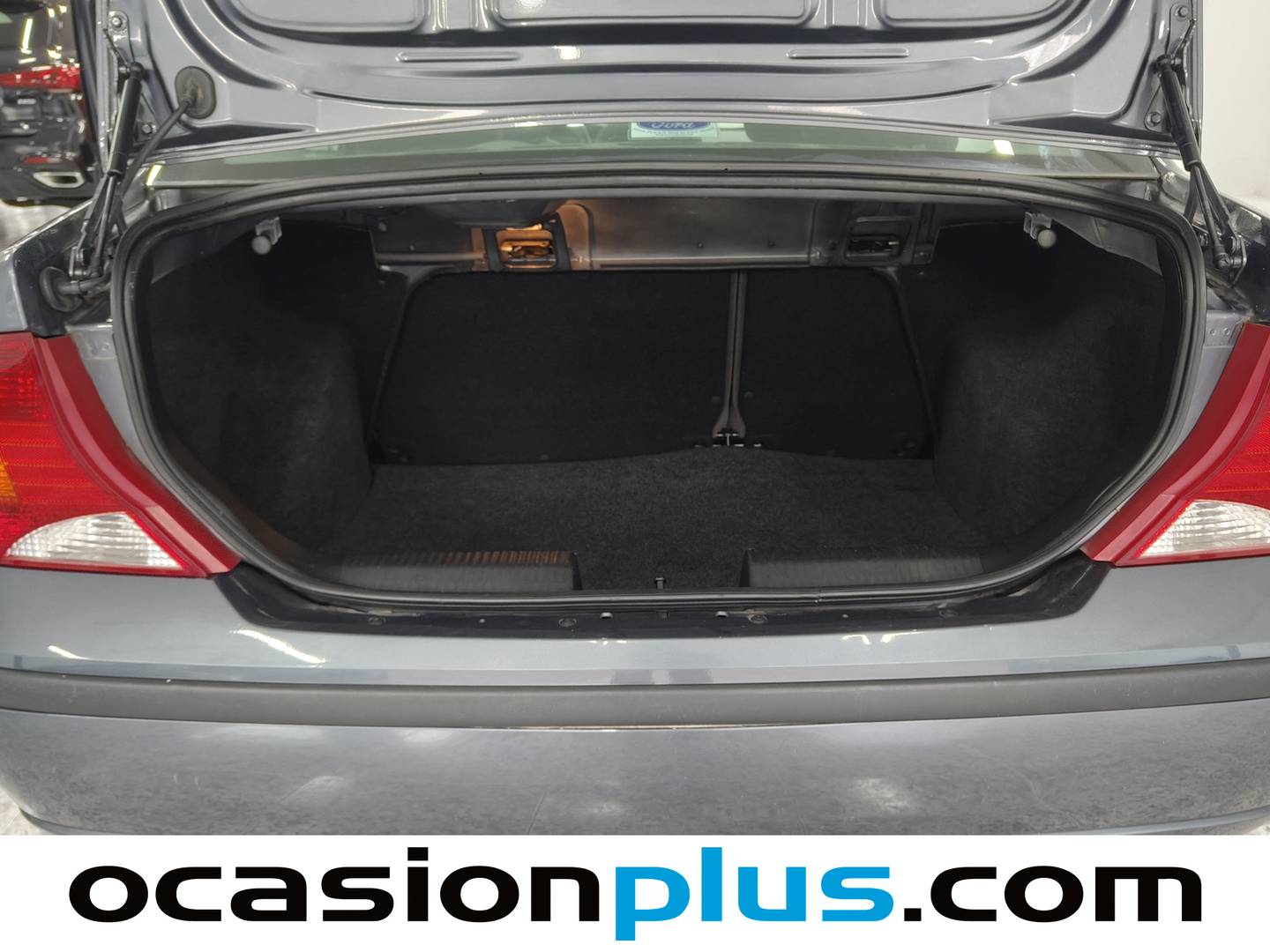 Foto asientos delanteros Ford Focus Ford Focus 1.6 Ghia (100 CV)