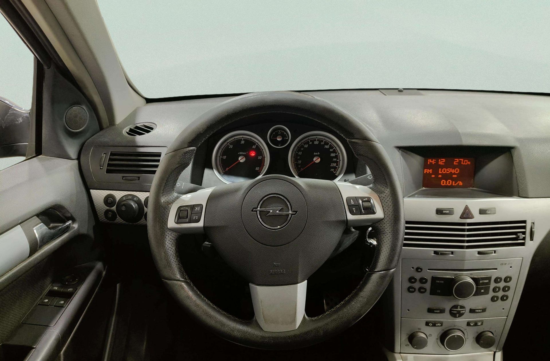 Opel Astra 1.9 CDTI Sport - foto 17