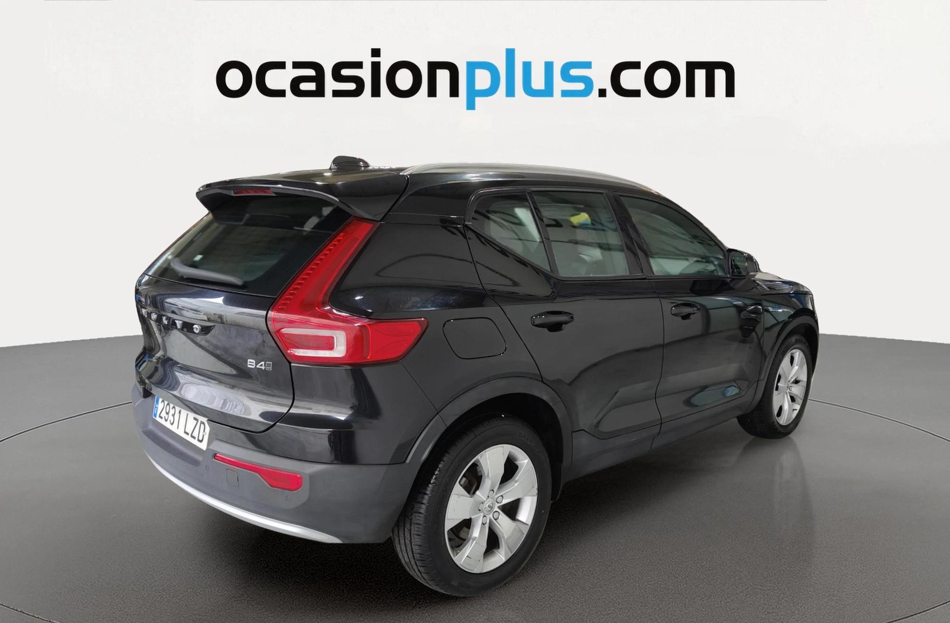Volvo XC40 B4 G Momentum Pro AWD - foto 4
