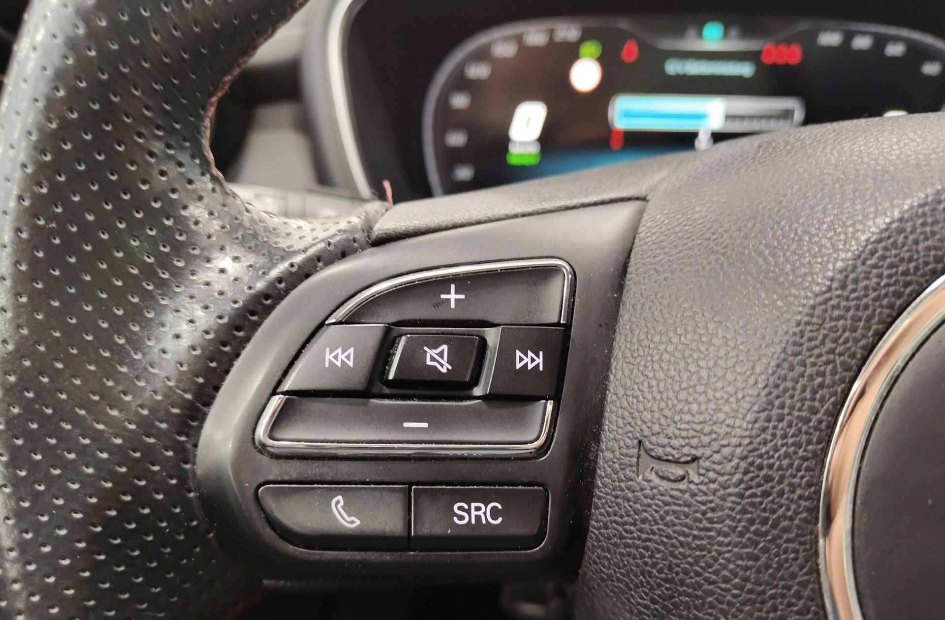 MG EHS 1.5 T-GDi PHEV Luxury - foto 28