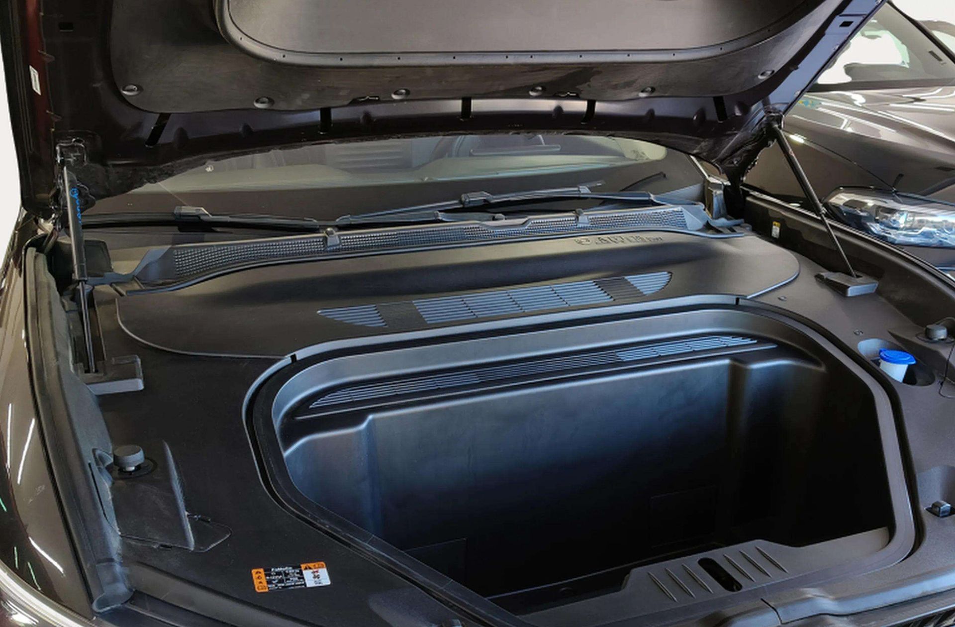 Ford Mustang Mach-E Premium RWD Rango Extendido - foto 23