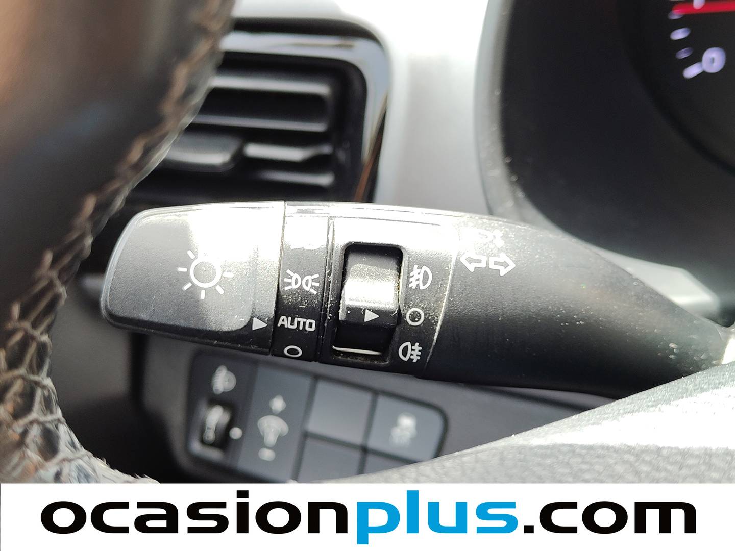 Acabados KIA Stonic KIA Stonic 1.0 T-GDi Drive (100 CV)