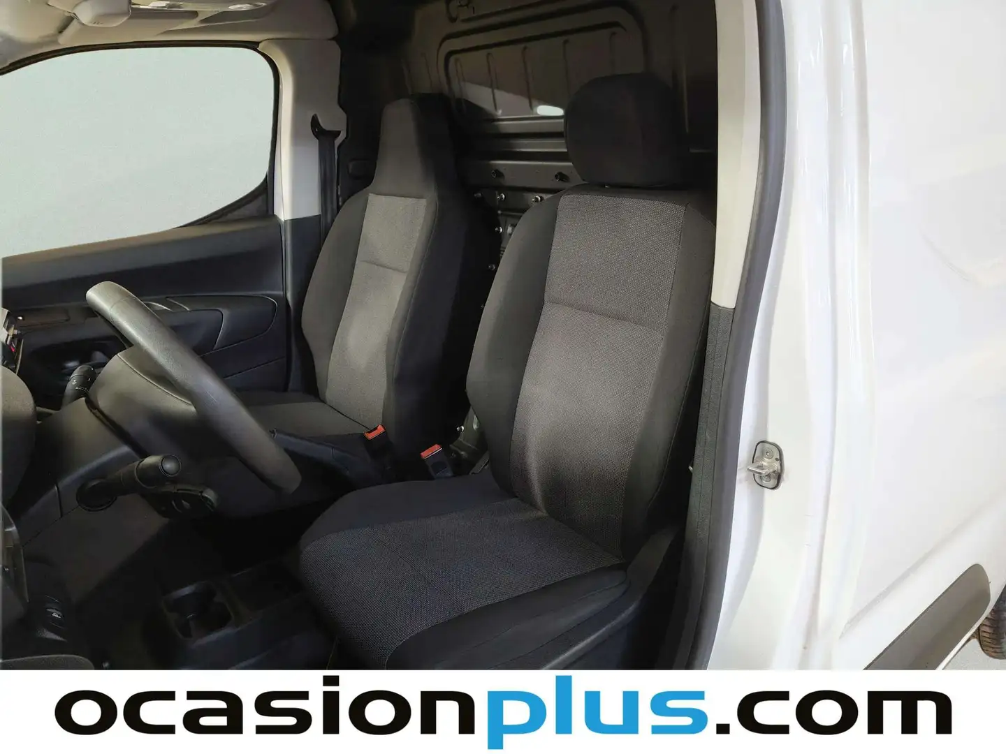 Foto Peugeot Partner Peugeot Partner Furgon BlueHDi 100 S&S Pro Standard 600kg (98 CV)