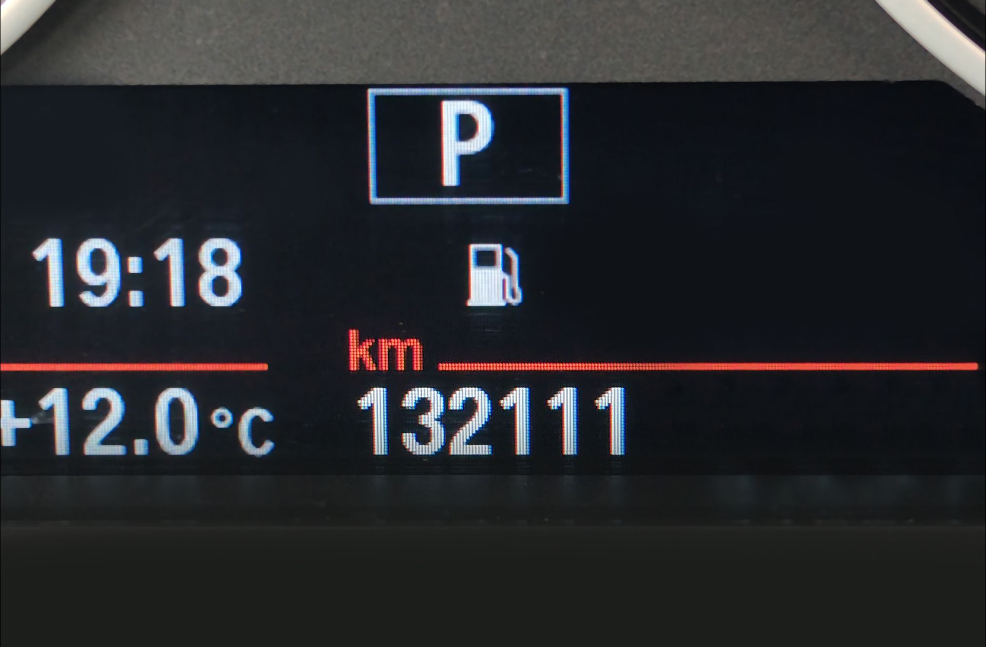 BMW X4 xDrive20d - foto 11
