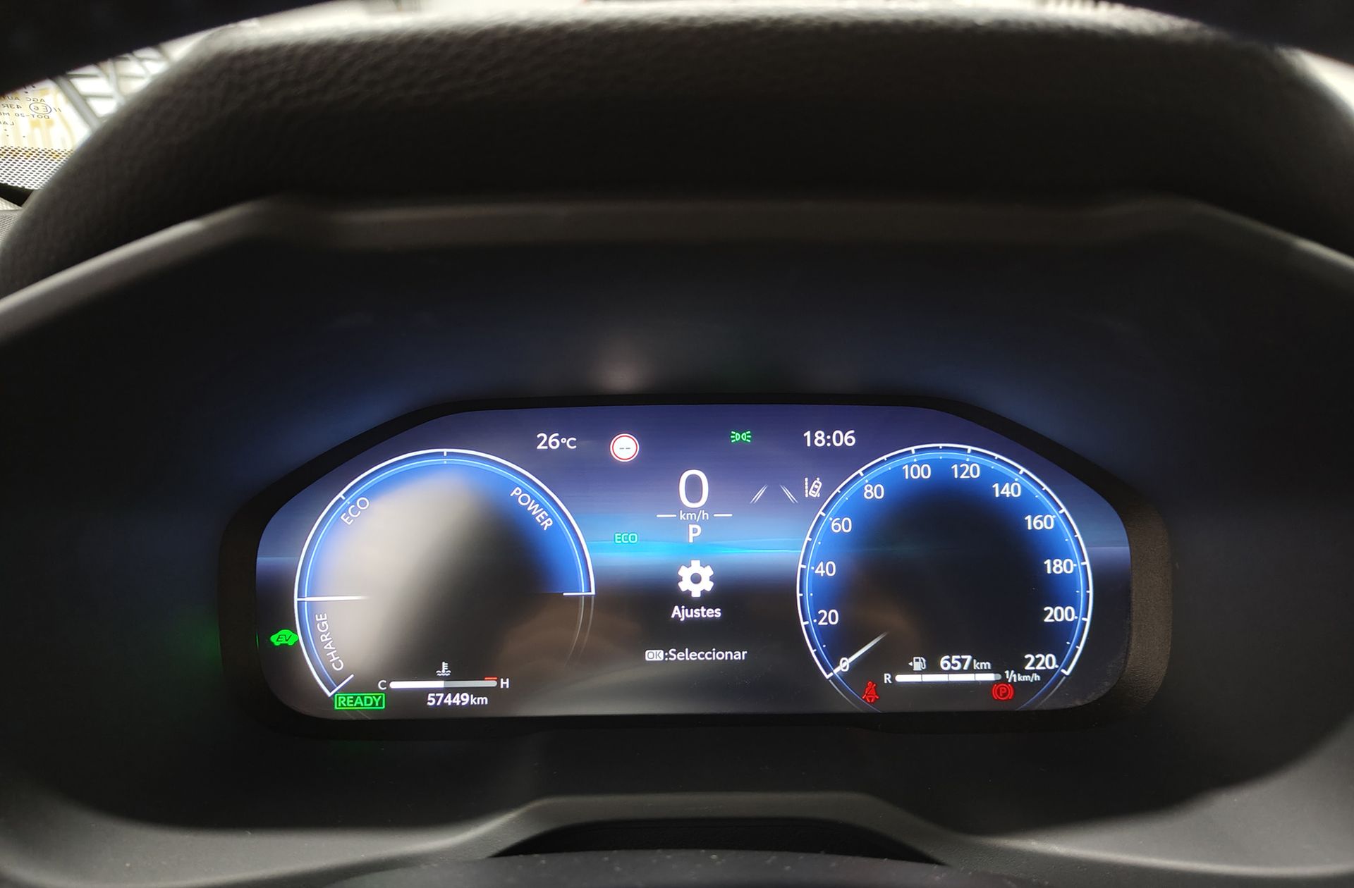 Toyota RAV4 2.5l hybrid Advance - foto 23