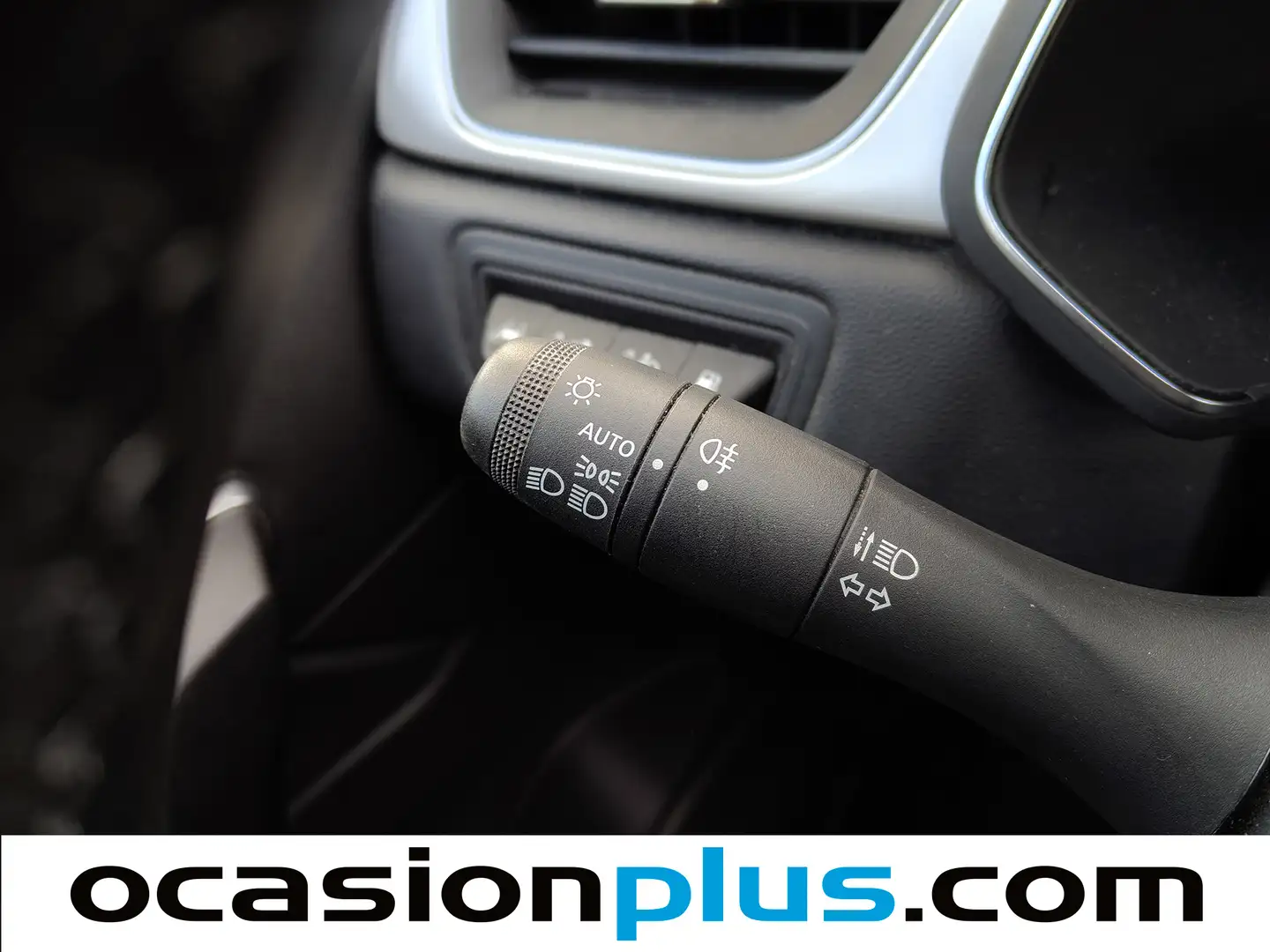 Foto Renault Captur Renault Captur E-TECH PHEV 160 Fast Track (160 CV)