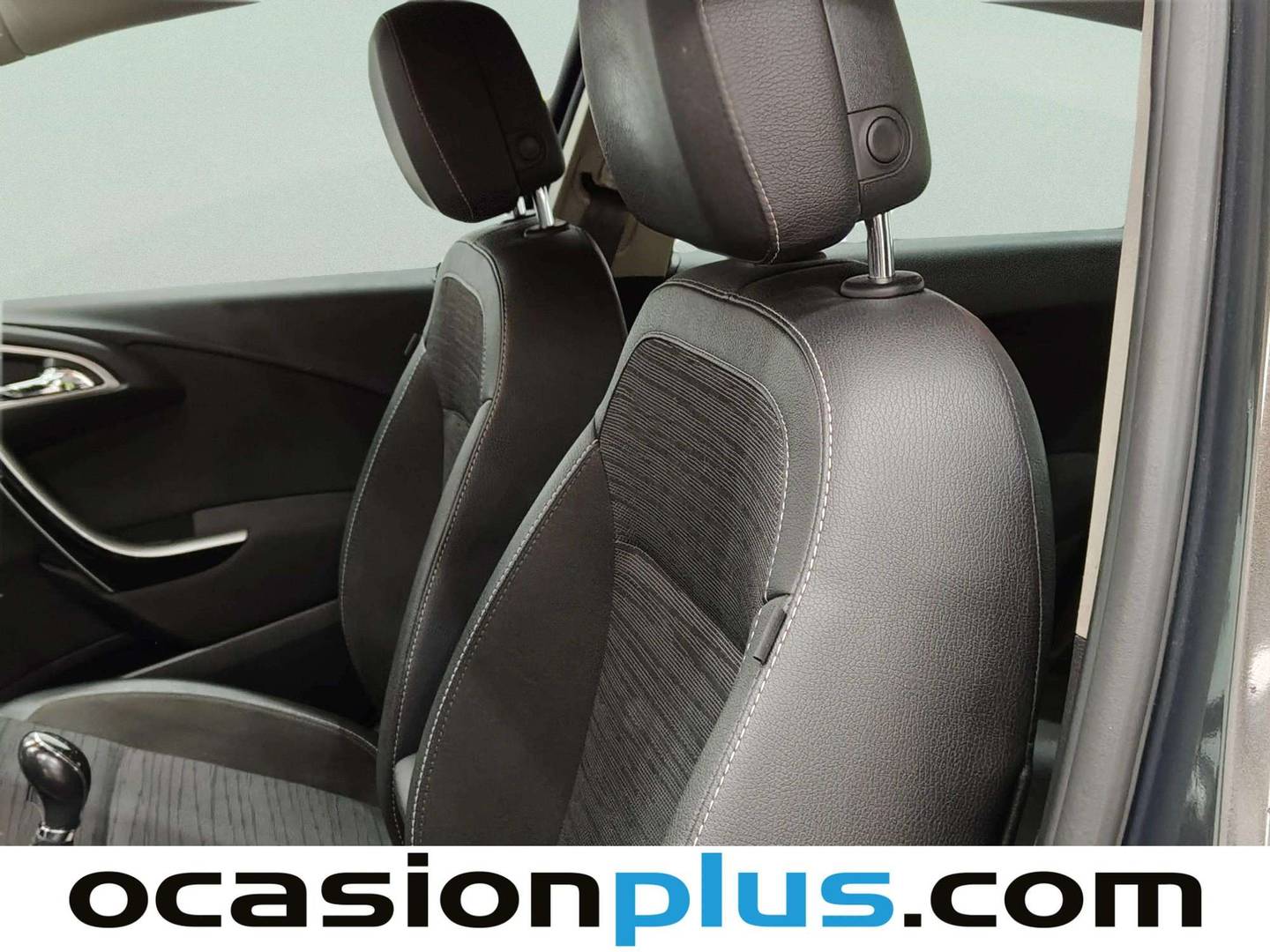 Extras del Opel Astra Opel Astra 1.4 Turbo Sedan Selective (140 CV)