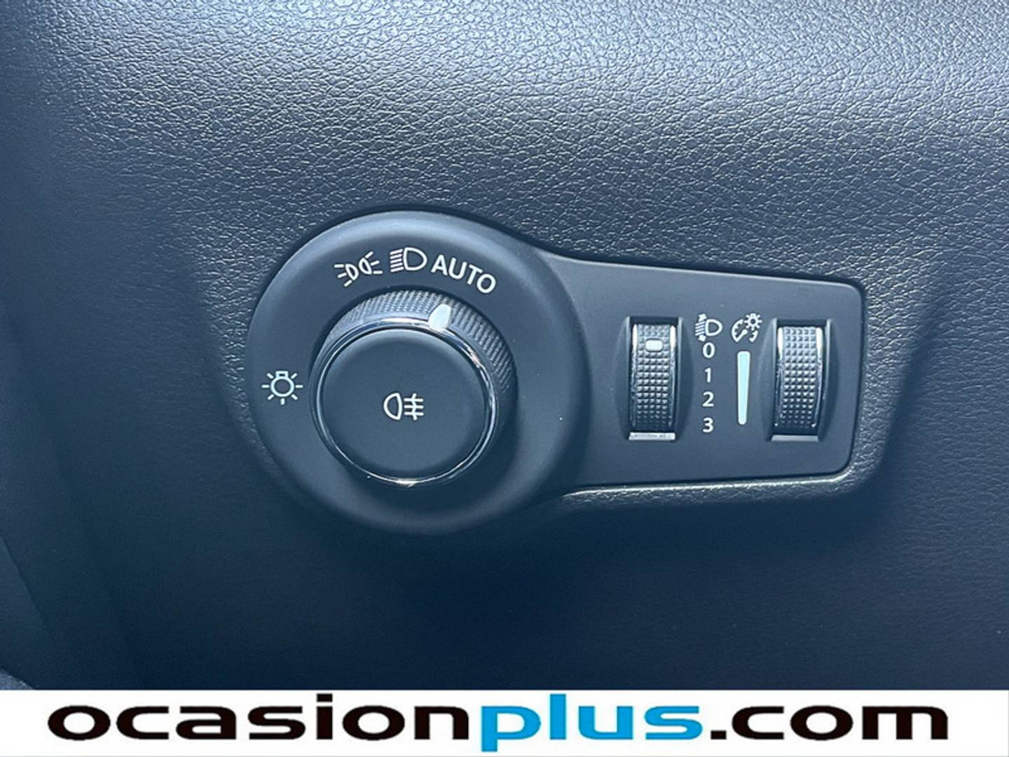 Foto Jeep Compass Jeep Compass 1.5 MHEV Night Eagle DCT (130 CV)