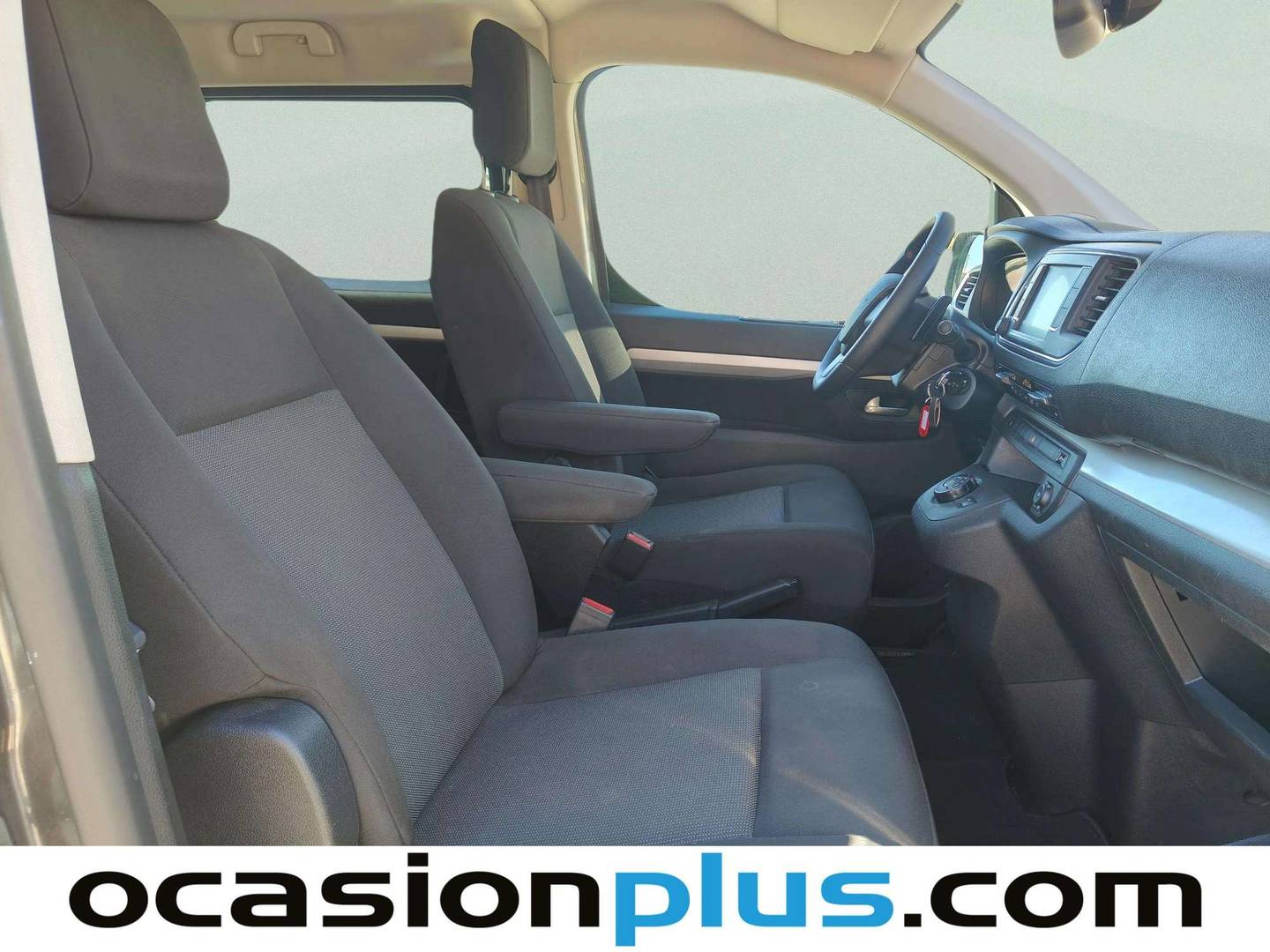 Foto Toyota Proace Verso Toyota Proace Verso 2.0D VX Plus Shuttle L1 (145 CV) 8 Plazas