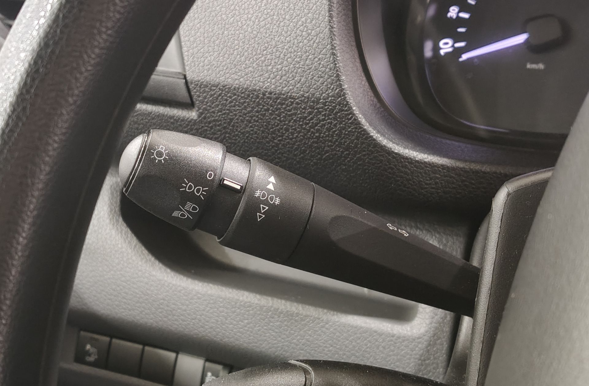 Peugeot Expert Furgon BlueHDi 120 Pro Standard - foto 18
