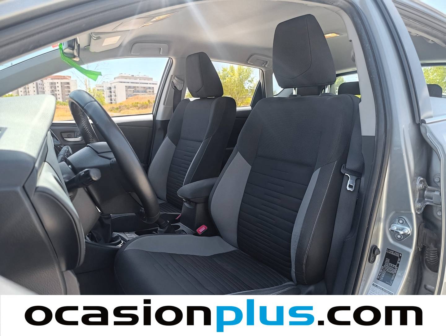 Foto asientos delanteros Toyota Auris Toyota Auris 120T Active (116 CV)