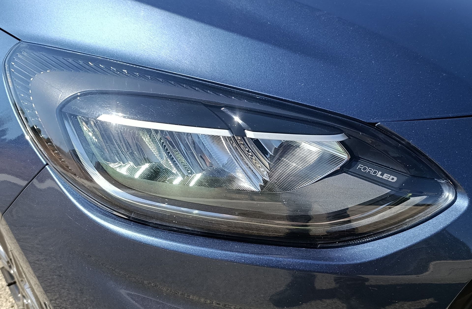 Ford Fiesta 1.0 EcoBoost MHEV ST-Line - foto 15