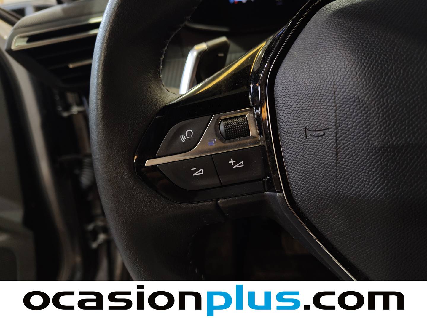 Peugeot 2008 Peugeot 2008 Allure Hybrid eDCS6 (136 CV) 136cv