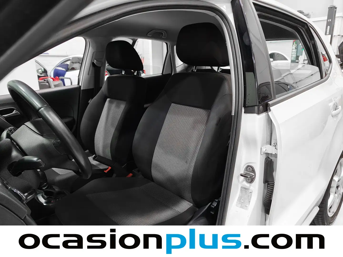 Foto Volkswagen Polo Volkswagen Polo Advance 1.2 TSI (90 CV) DSG