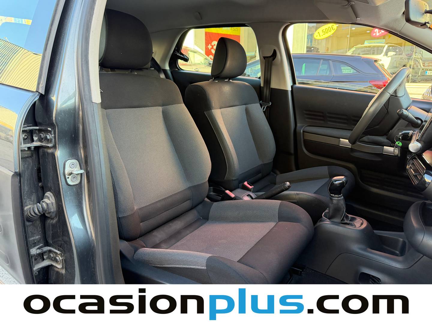 Foto Citroën C4 Cactus Citroen C4 Cactus 1.2 PureTech Feel Fine (82 CV)