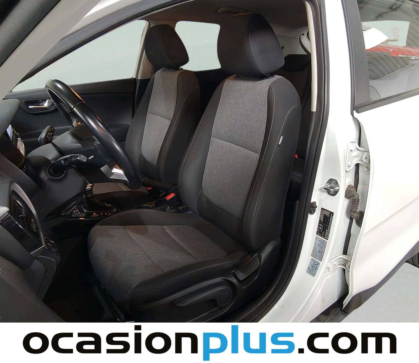Foto asientos traseros KIA Stonic KIA Stonic 1.0 T-GDi Drive (100 CV)