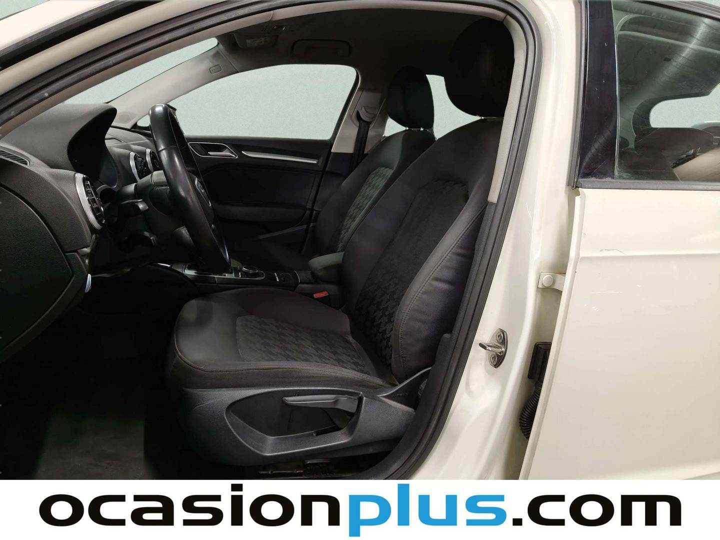 Foto asientos delanteros Audi A3 Audi A3 Sportback Adrenalin 1.6 TDI clean diesel (110 CV) S tronic Pack S-line