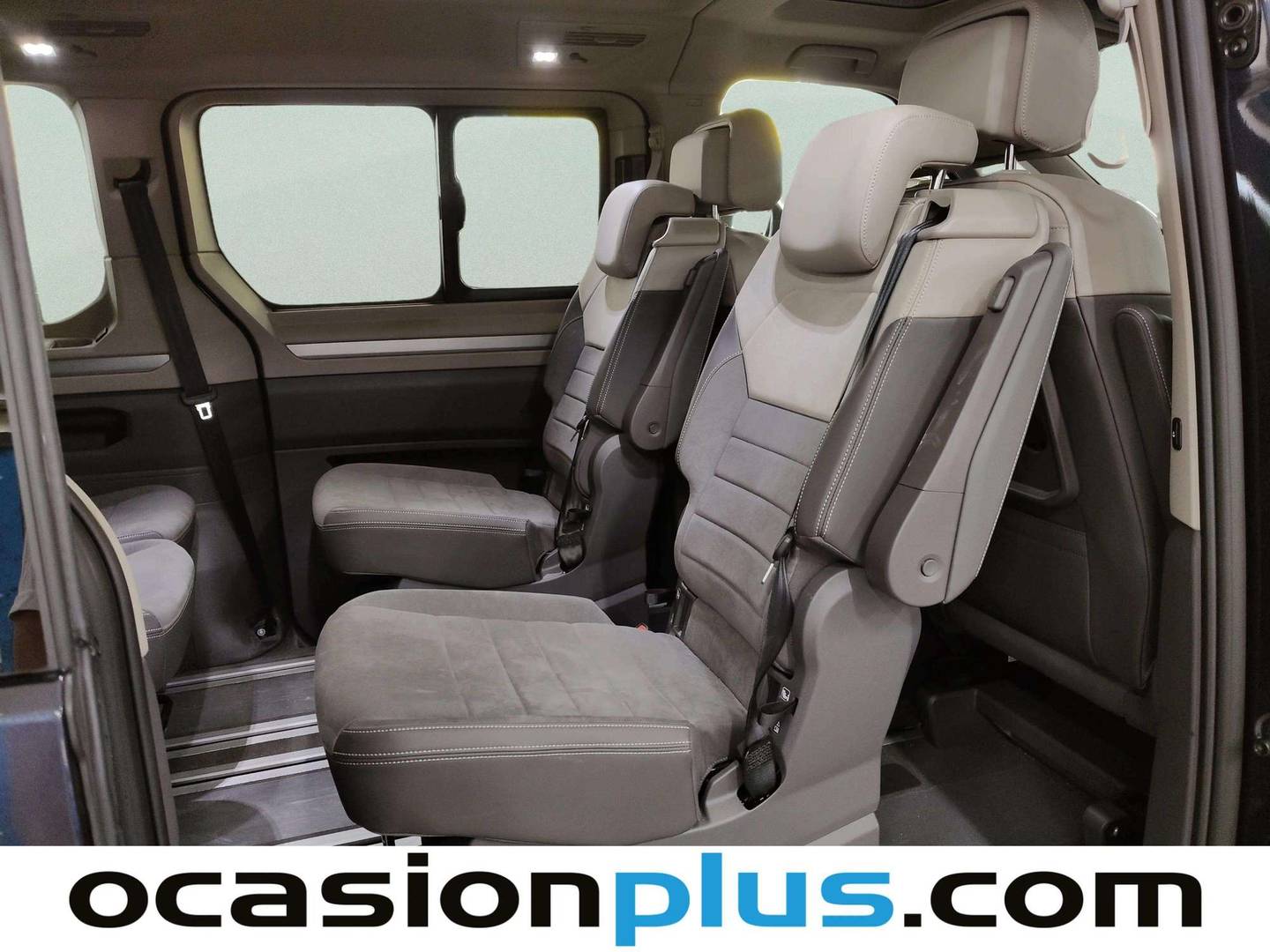 Foto asientos traseros Volkswagen Multivan Volkswagen Multivan Life Batalla Corta 1.5 eHybrid 4Motion (245 CV) DSG 7 Plzas