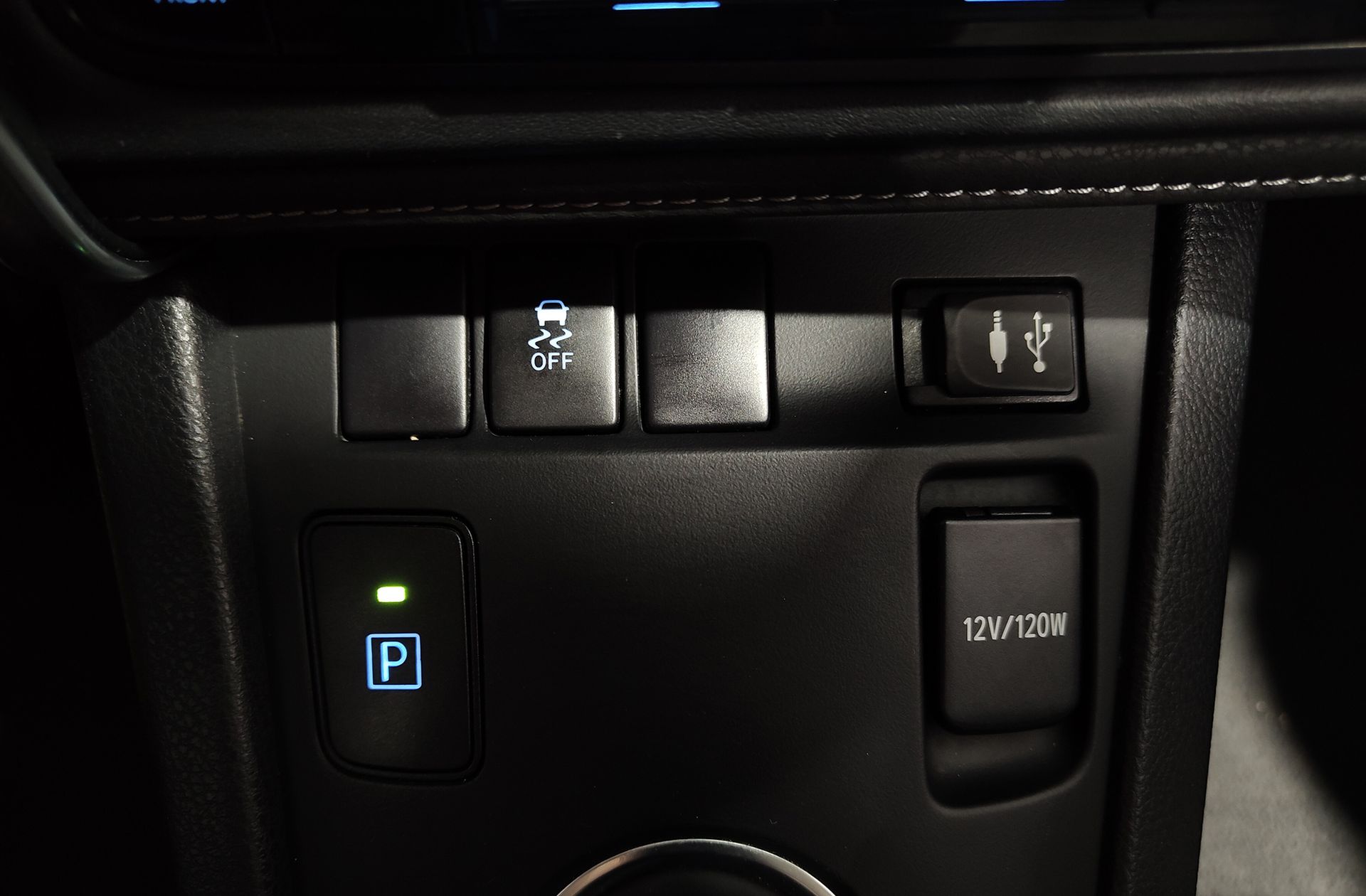 Toyota Auris 140H Hybrid Feel! Edition - foto 26