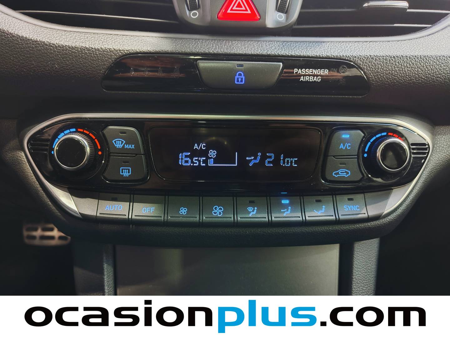 Foto Hyundai i30 Hyundai i30 Fastback 1.4 TGDI Style DCT (140 CV)