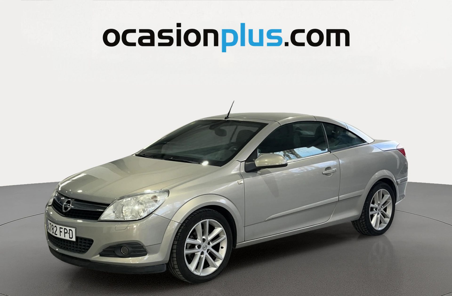 Opel Astra 1.8 Twin Top Cosmo - foto 2