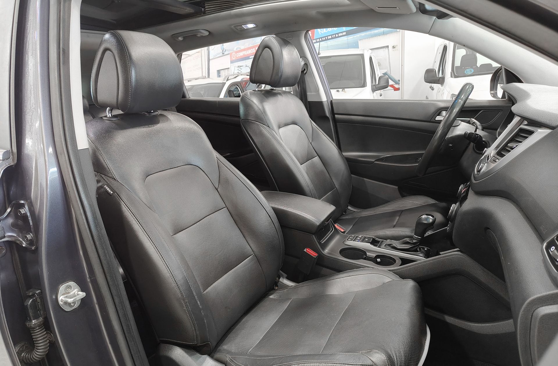 Hyundai Tucson 1.6 T-GDi Style 4x4 DCT - foto 23