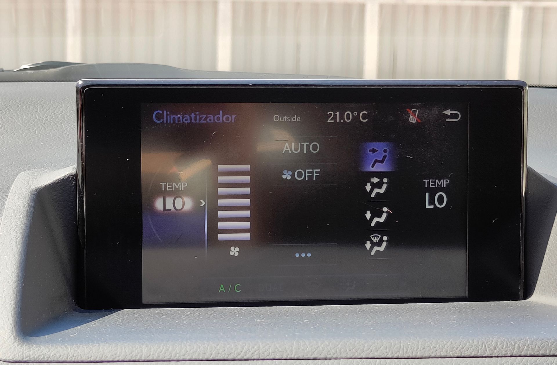 Lexus CT 200h Executive - foto 31