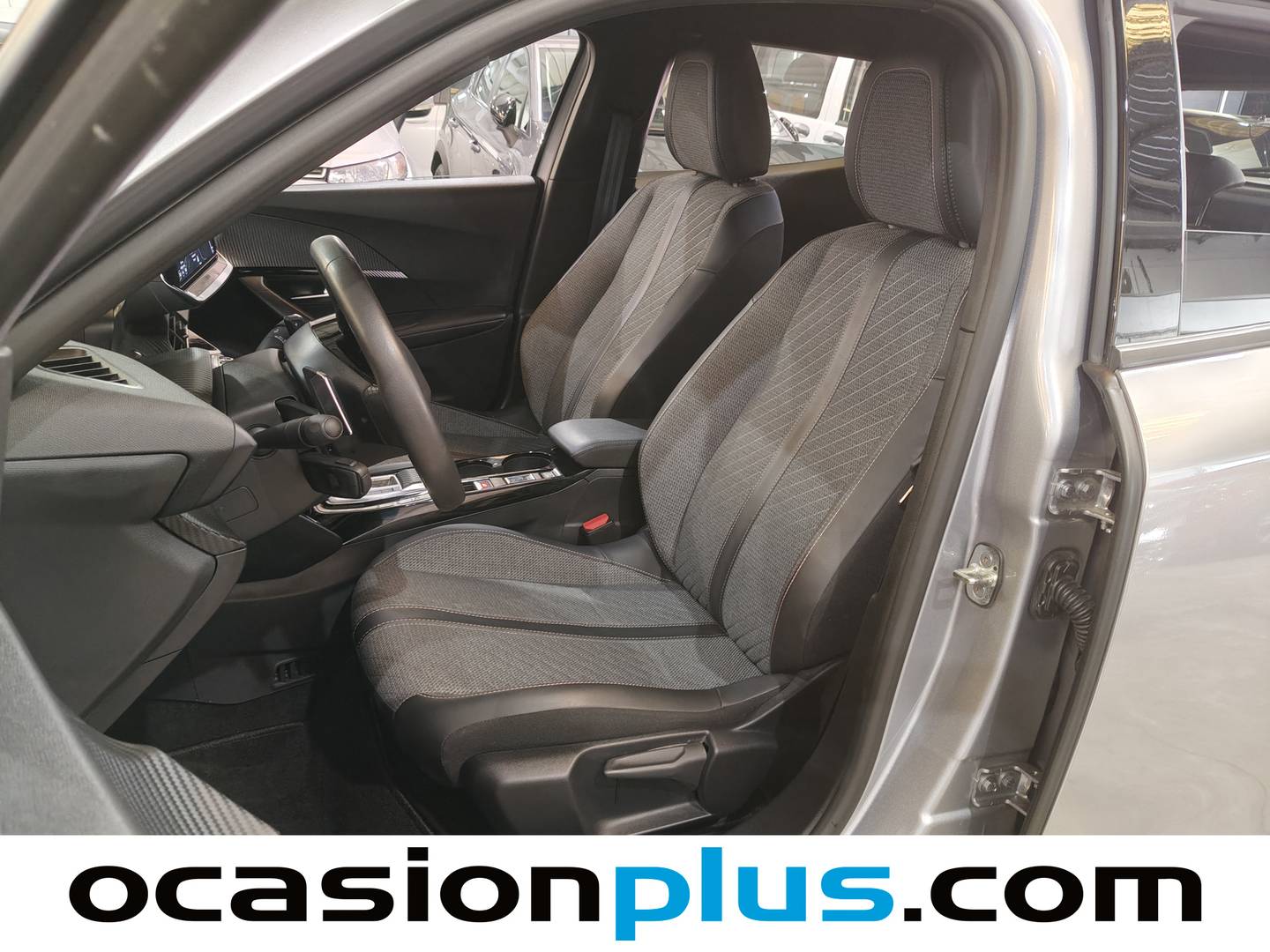 Peugeot 2008 Peugeot 2008 Allure Hybrid eDCS6 107 kW (145 CV) 145cv