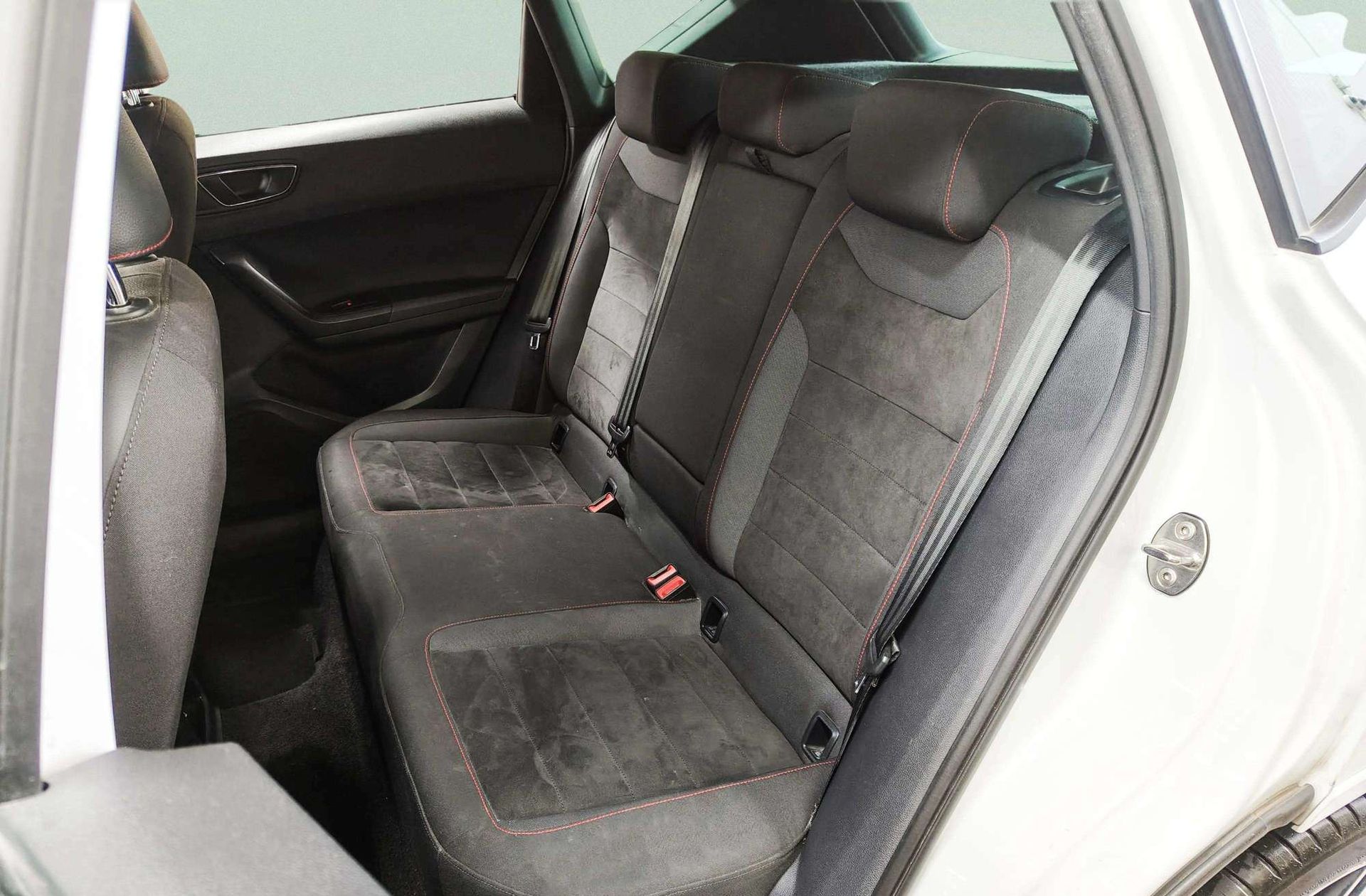 SEAT Ateca 2.0 TSI FR 4Drive DSG - foto 12
