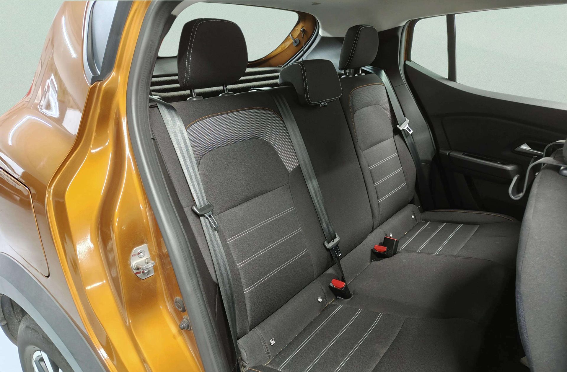 Dacia Sandero Stepway Essential TCe - foto 17