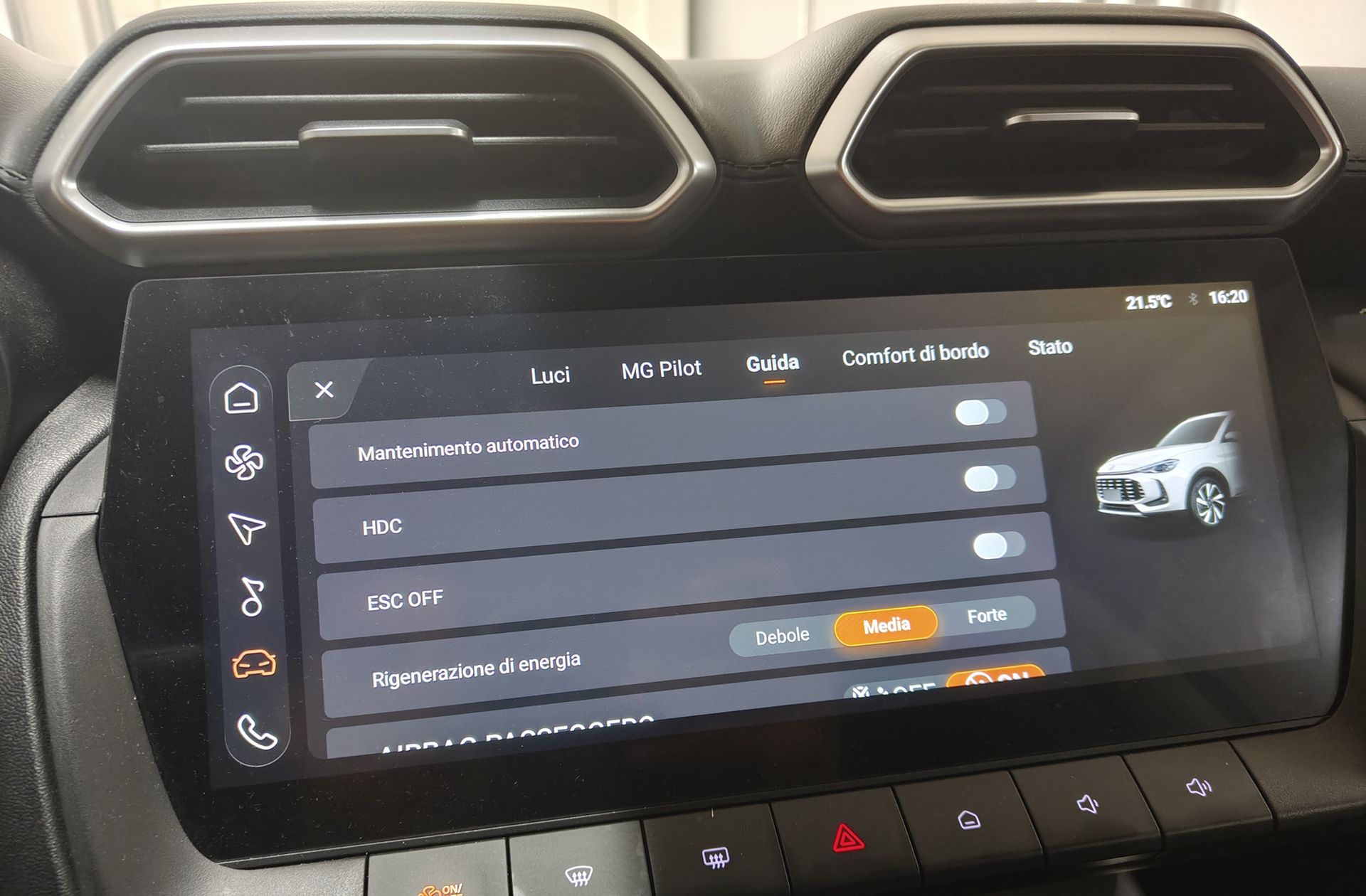 MG ZS 1.5 Hybrid+ Luxury - foto 28