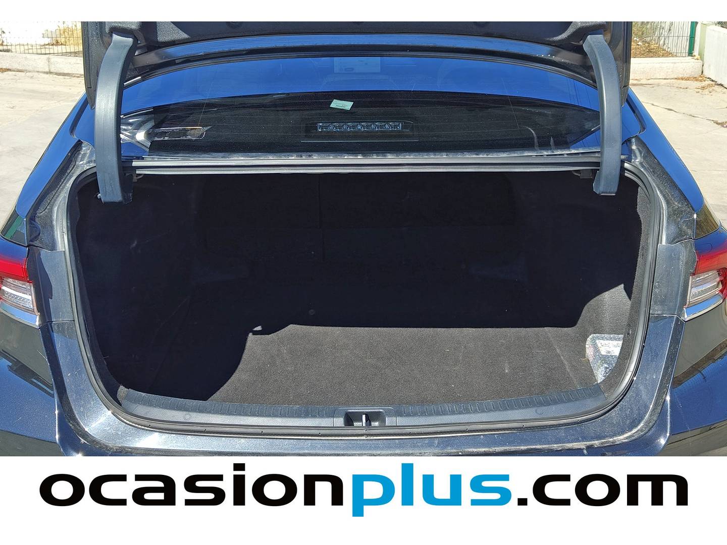 Foto Toyota Corolla Toyota Corolla 140H Style (140 CV) siete plazas