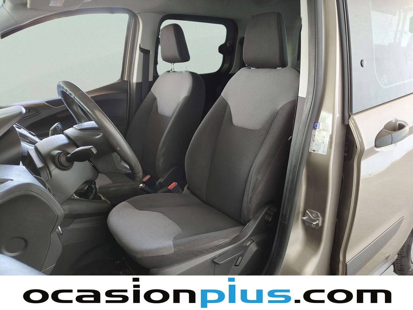 Foto asientos delanteros Ford Tourneo Courier Ford Tourneo Courier 1.0 EcoBoost Ambiente (100 CV)