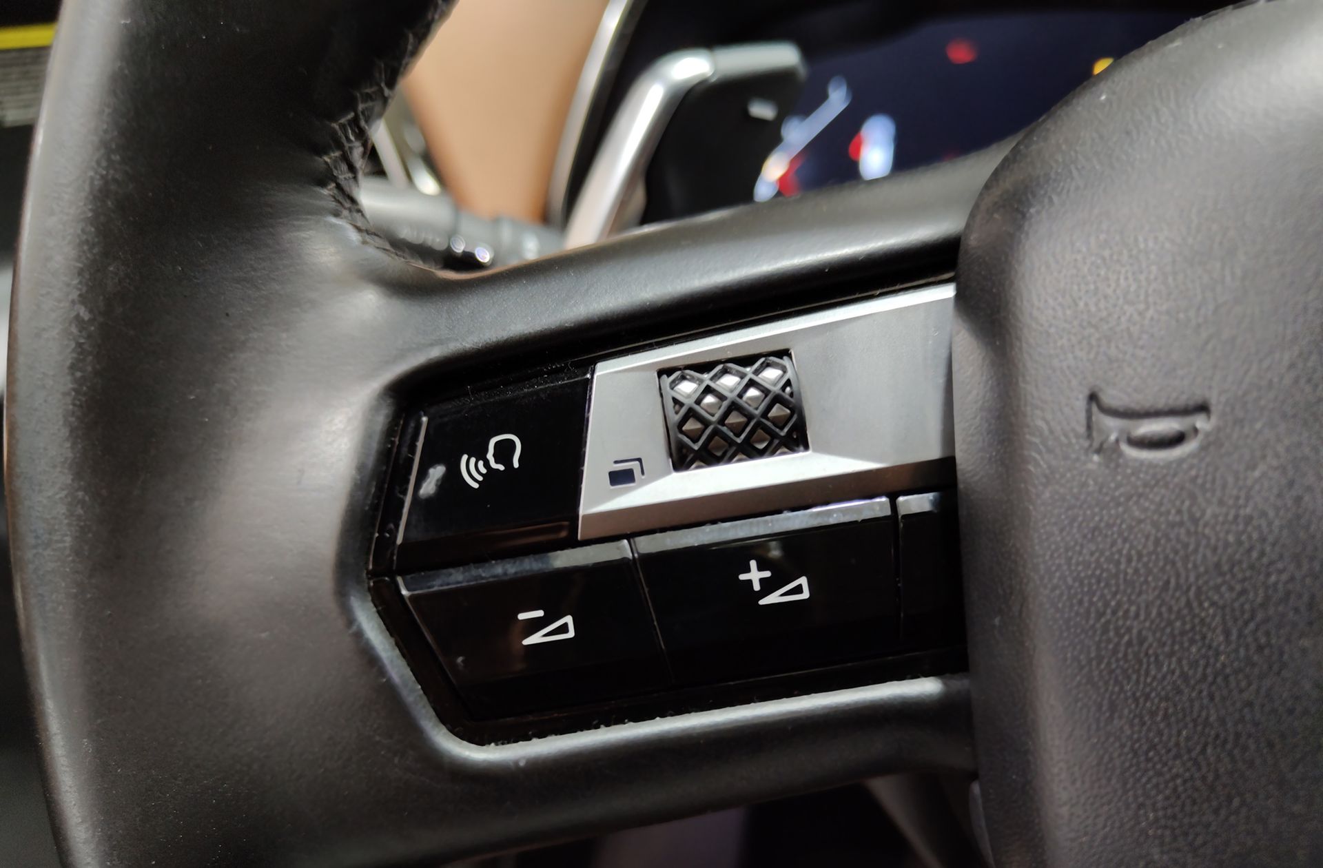 DS 7 Crossback PureTech 225 Grand Chic - foto 35