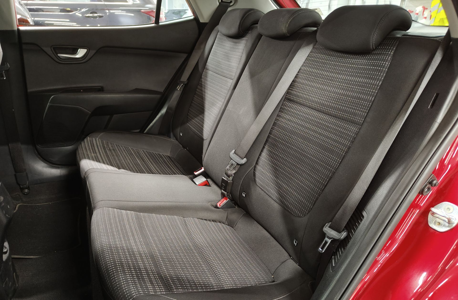 Kia Stonic 1.0 T-GDi MHEV Drive iMT - foto 12