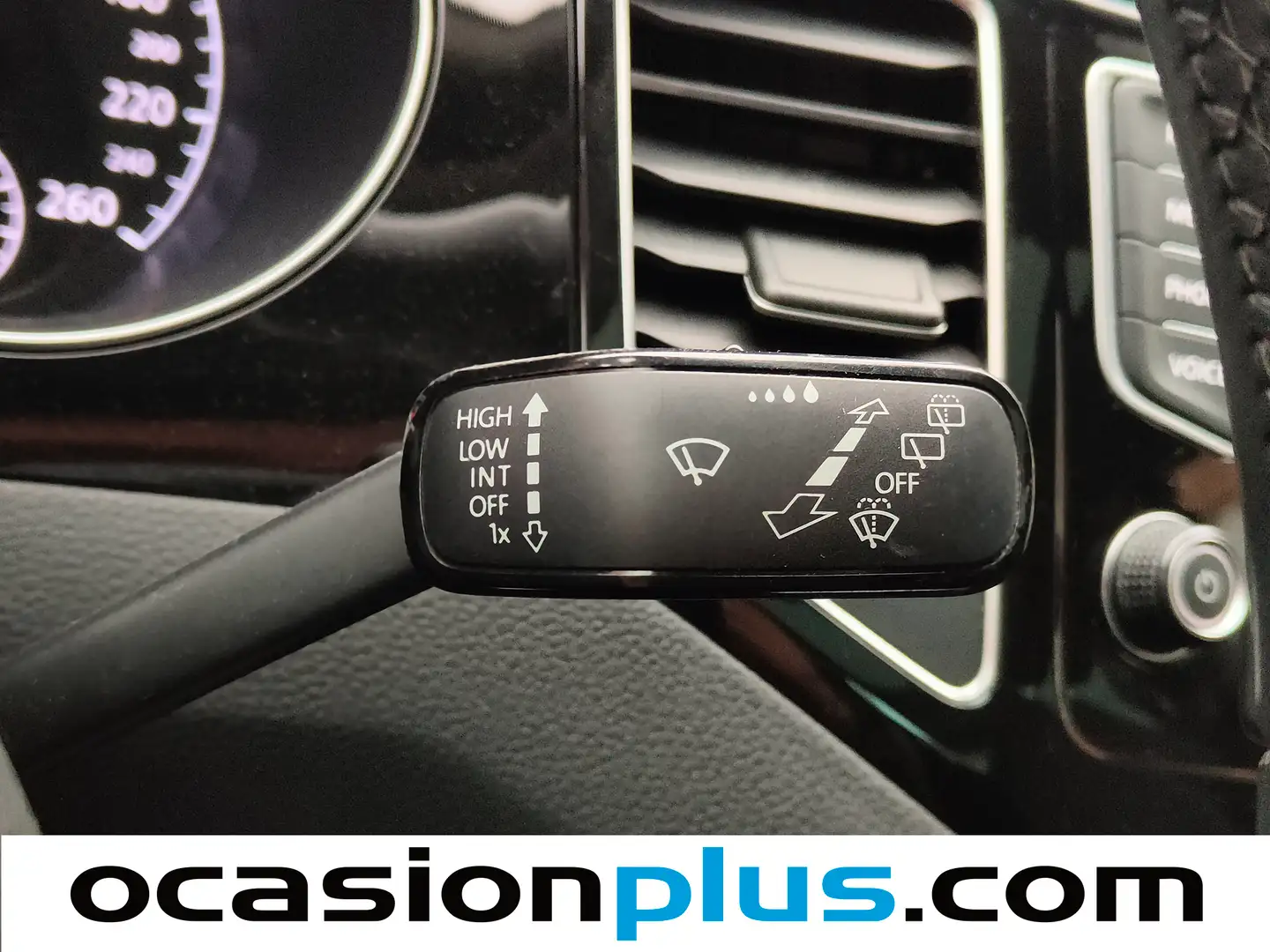 Foto Volkswagen Golf Sportsvan Volkswagen Golf Sportsvan Sport 1.4 TSI (150 CV) DSG