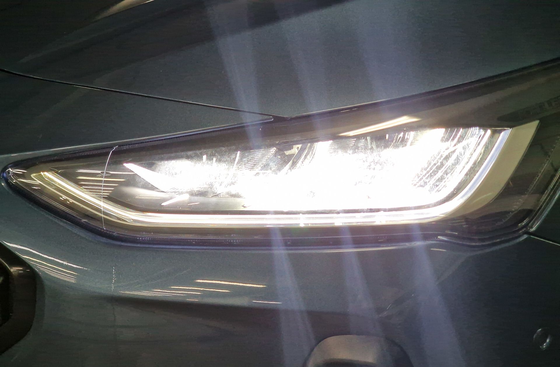 Ford Focus 1.0 EcoBoost MHEV Active - foto 17