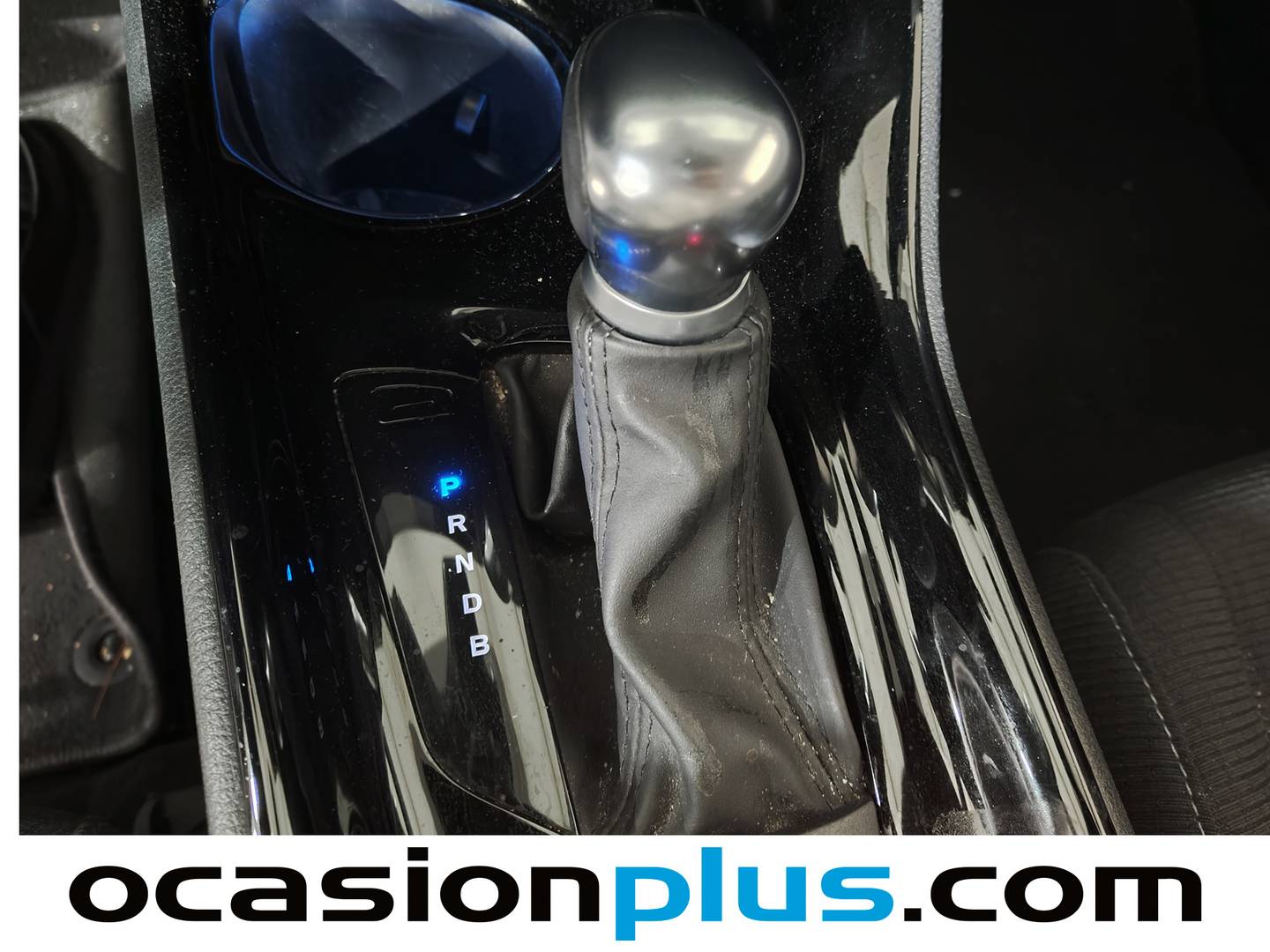 Foto Toyota C-HR Toyota C-HR 1.8 125H Advance (122 CV)