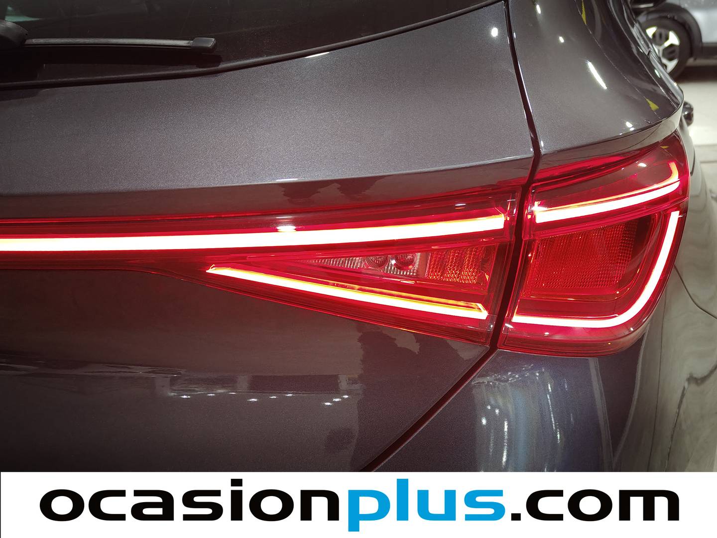 Foto Seat León SEAT León 1.5 eTSI S&S Xcellence Go L DSG (150 CV)