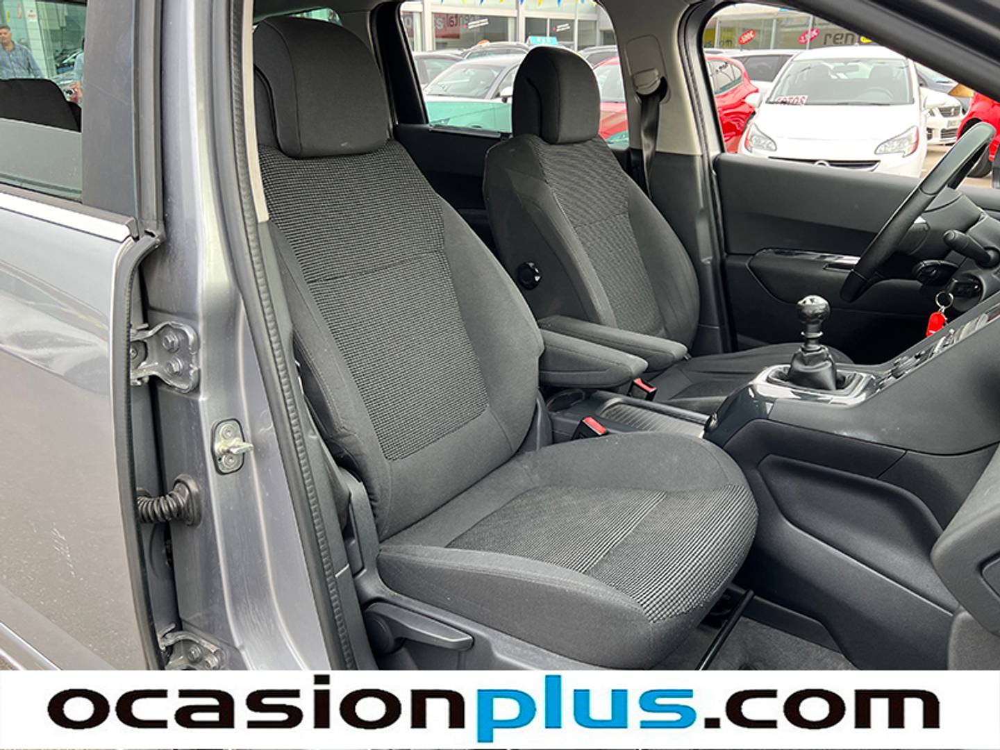 Foto Peugeot 5008 Peugeot 5008 1.6 BlueHDi Style FAP (120 CV) 7 Plazas