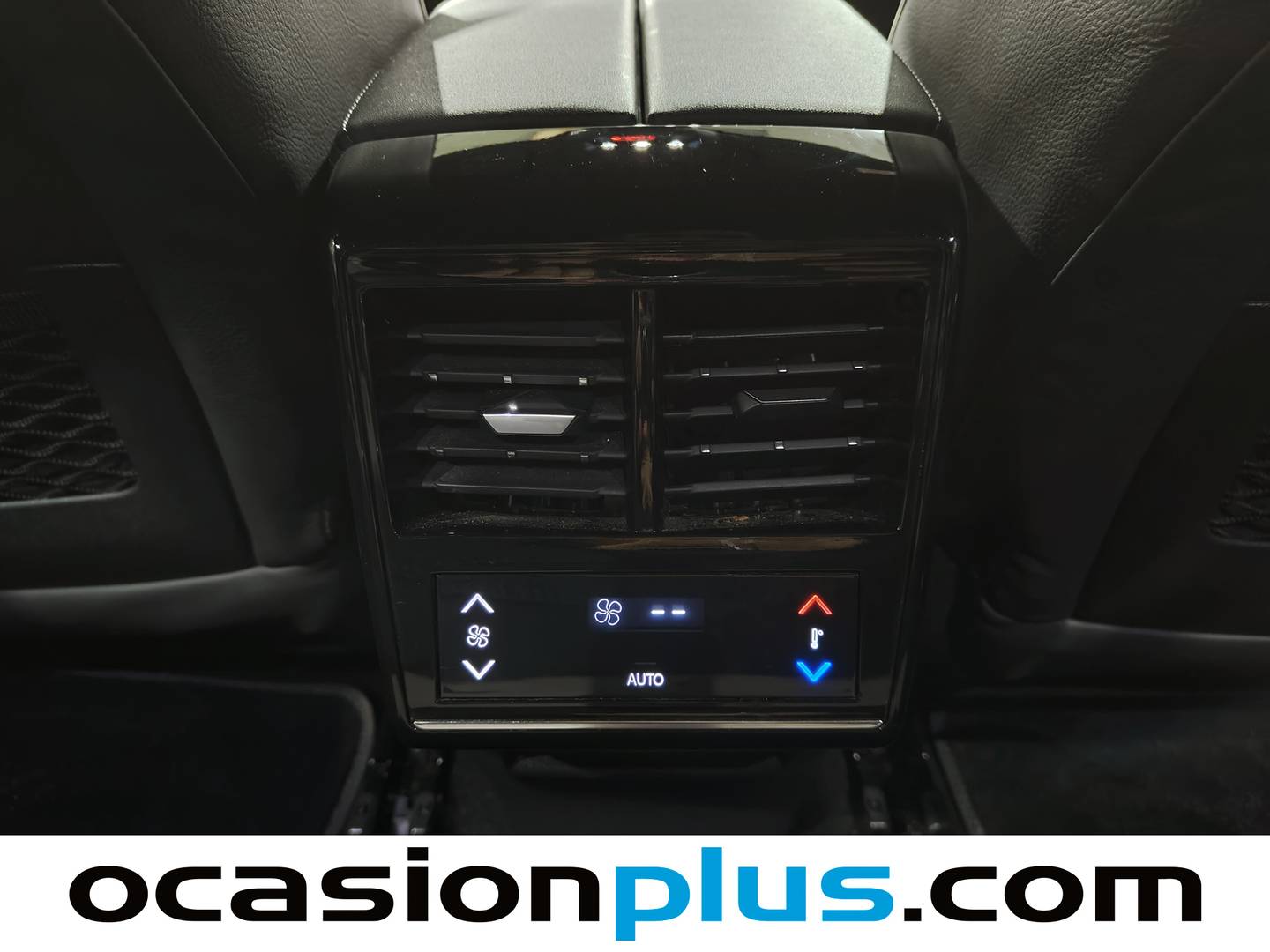 Foto DS DS 7 Crossback E-Tense DS DS7 Crossback E-Tense 225 Grand Chic Auto  (225 CV)