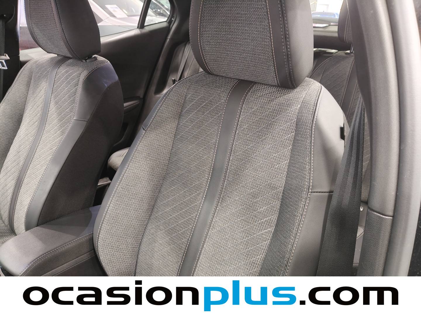 Acabados Peugeot 2008 Peugeot 2008 Allure Hybrid eDCS6 (145 CV)