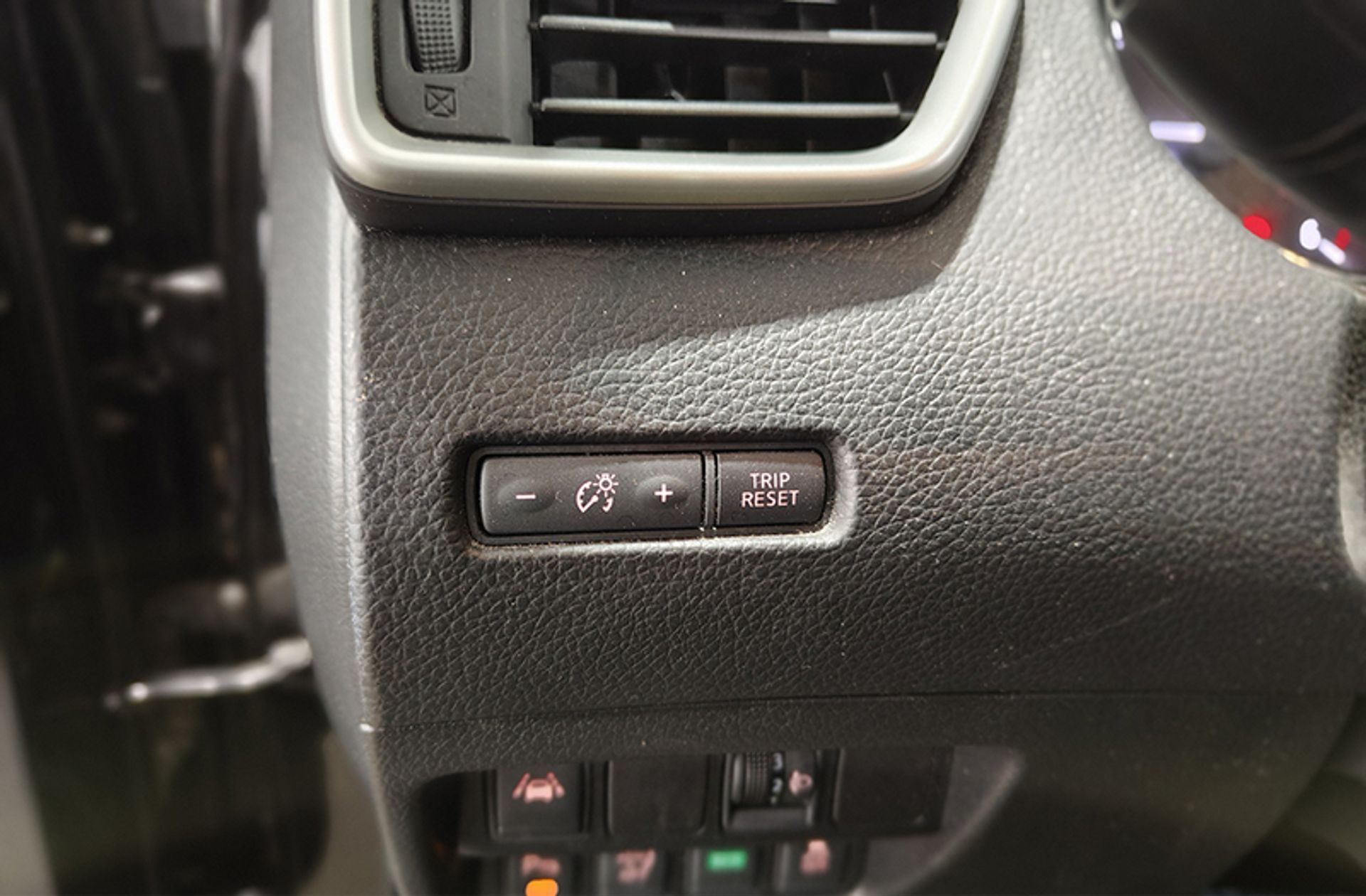Nissan Qashqai 1.6 dCi N-Connecta 4x2 XTronic - foto 13