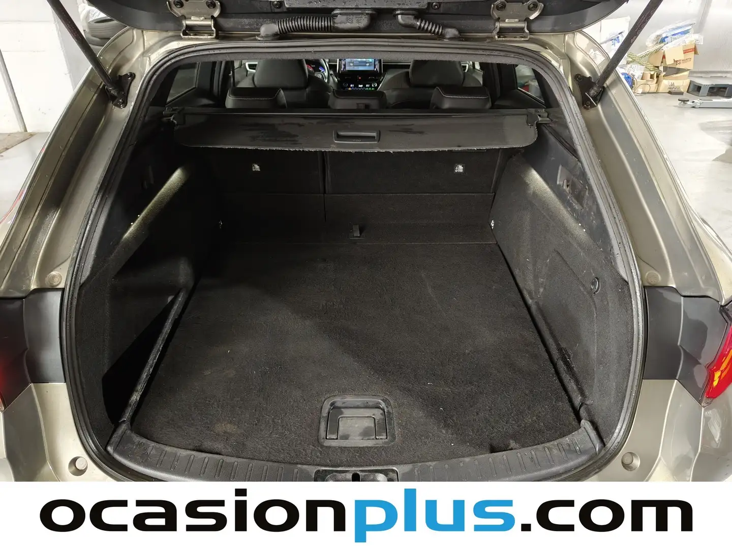 Foto Toyota Corolla Toyota Corolla 180H Style E-CVT (180 CV)