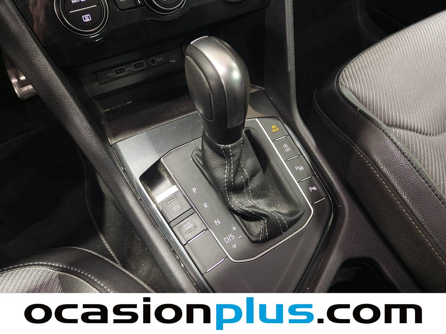 Foto Volkswagen Tiguan Volkswagen Tiguan Sport 1.5 TSI (150 CV) DSG Pack R-Line