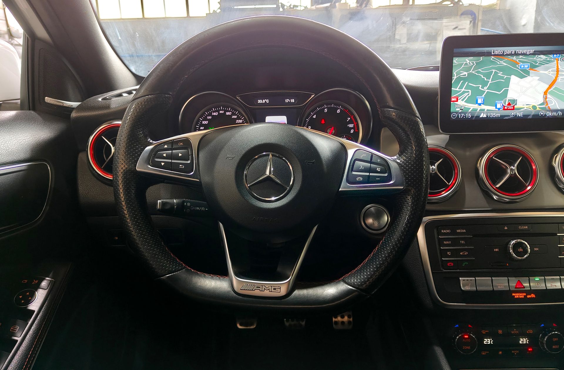 Mercedes-Benz GLA 200 Pack AMG - foto 24
