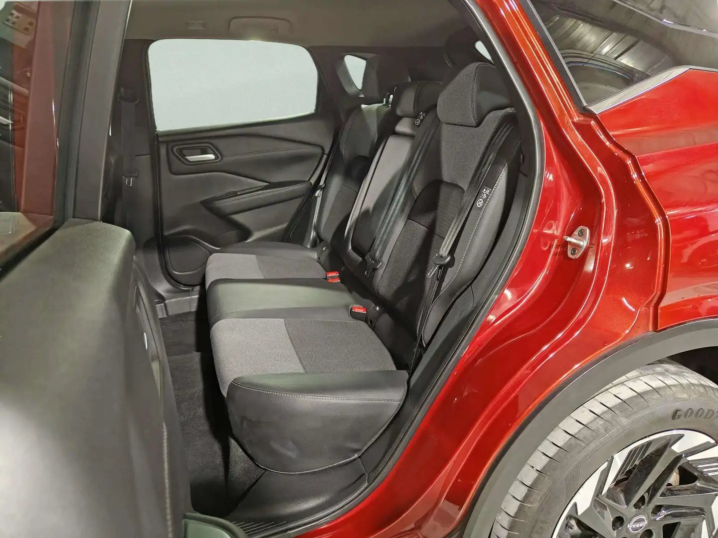 Foto Nissan QASHQAI Nissan Qashqai DIG-T 140 N-Connecta (140 CV)